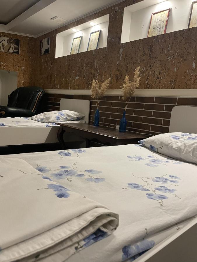 Mang'O Hostel アクタウ エクステリア 写真
