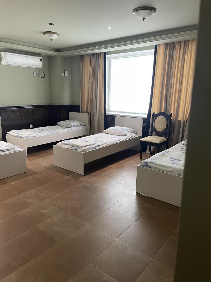 Mang'O Hostel アクタウ エクステリア 写真