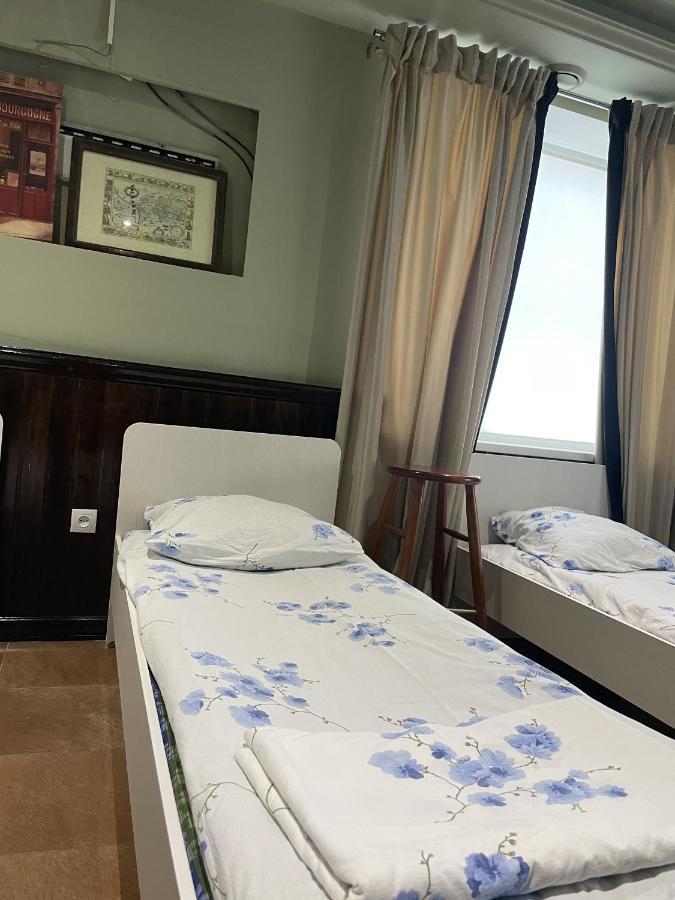 Mang'O Hostel アクタウ エクステリア 写真