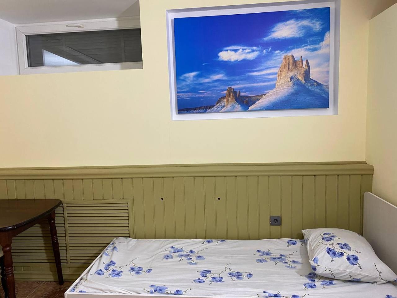 Mang'O Hostel アクタウ エクステリア 写真